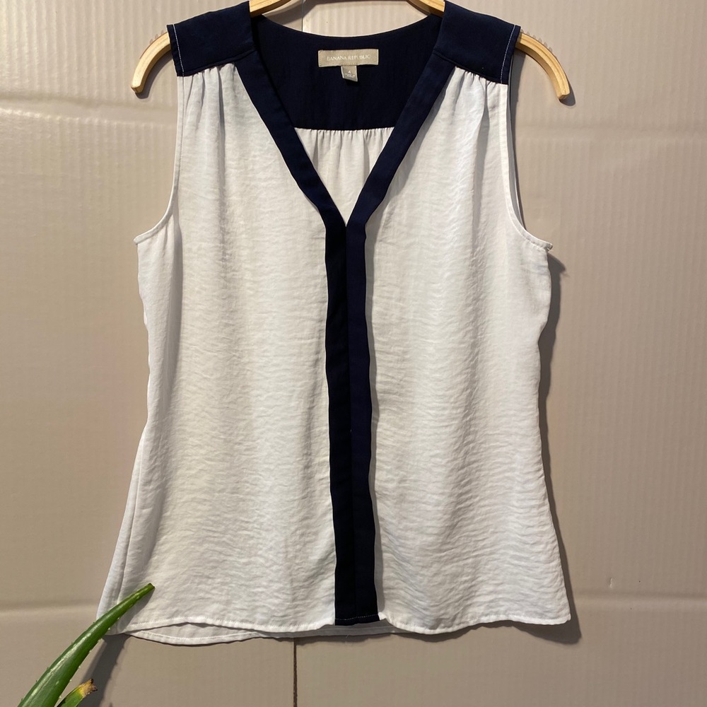 BANANA REPUBLIC Top